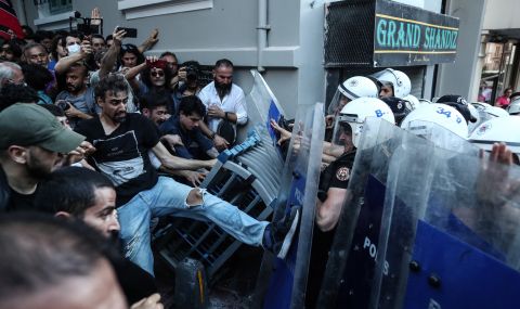 Турция се тресе! Застреляха кардиолог, убиецът после се самоуби - 1