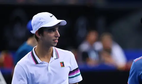 Адриан Андреев започна годината с успех  - 1