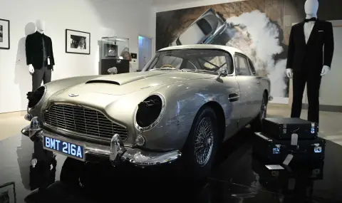 Наследниците на създателя на Джеймс Бонд забраниха споменаването на Aston Martin в нови книги за агент 007 - 1