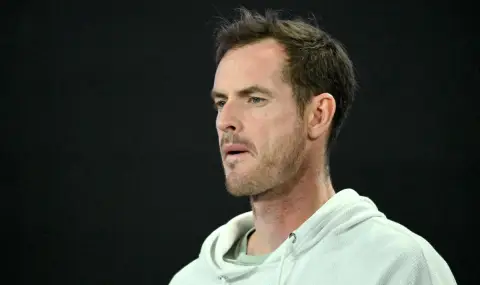 Анди Мъри се "блъсна в стената" в опит да стигне до Хогуортс (СНИМКА) - 1