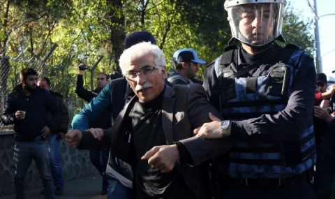 Турция не се спира: Арест за 9 журналисти - 1