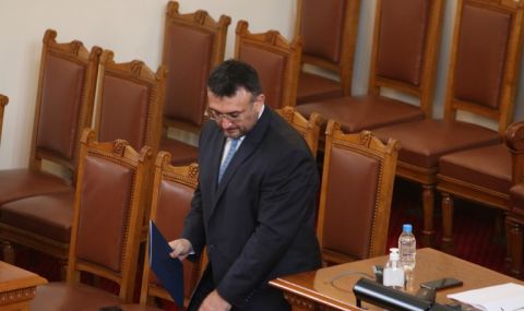 Отстраненият Маринов се завръщал начело на листа на ГЕРБ като експерт - 1