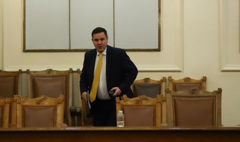 Министър Никола Стоянов: В България има само политическа криза - 1