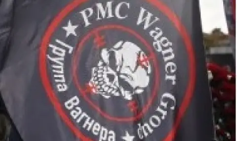 След намеса на МВР е свалено знаме на "Вагнер" от хижа край Перник