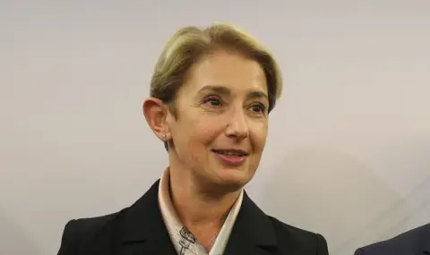 Доц. Ангелова посъветва къде да обменяме евро - 1