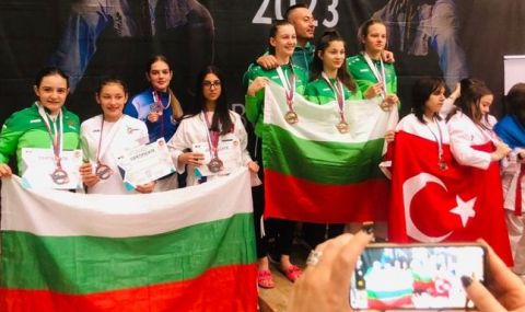 България триумфира на Европейското първенство по шотокан карате - 1