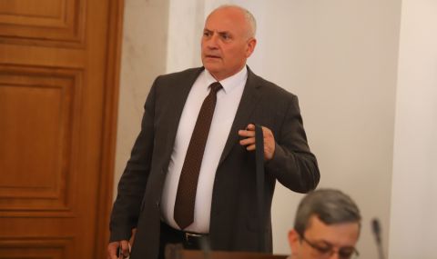 Шефът на БАБХ е с охрана след скандала с "Капитан Андреево" - 1