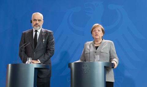 Меркел: Северна Македония и Албания заслужават преговори с ЕС - 1