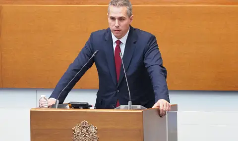 Ангел Славчев за позора в парламента - народът мизерства, комисии трупат заплати - 1