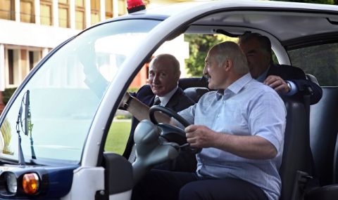 Путин и Лукашенко - спешно на четири очи! - 1