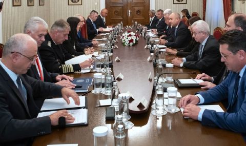 Започна консултативната среща при Румен Радев за агресията на ХАМАС - 1