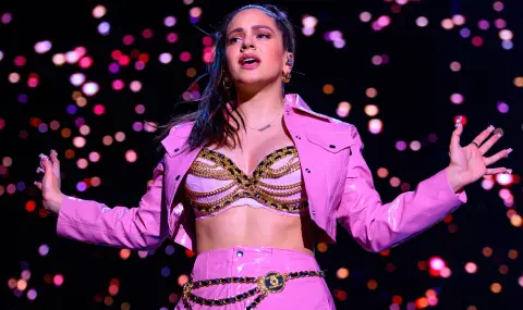 Певицата Росалия спря концерт в Италия заради хранително отравяне (ВИДЕО) - 1