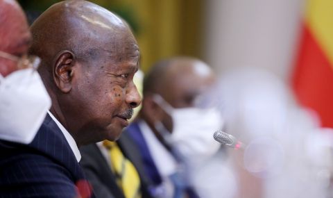 Президентът на Уганда подписа един от най-строгите закони срещу ЛГБТК - 1