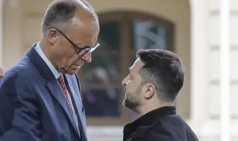 Зеленски пристига в Берлин за среща с канцлера Мерц - 1