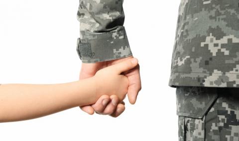 Мъжете в армията получават право на бащинство - 1