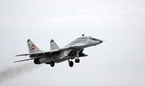 Кирил Петков: Българските изтребители останаха без опции за поддръжка и ремонт - 1