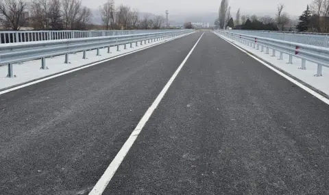 След две години и 10 милиона лева инвестиции: Новият мост над Струма е открит - 1