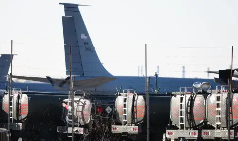 Американските самолети - цистерни на софийското летище са заплаха за националната ни сигурност  - 1