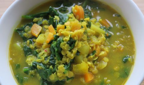 Рецепта на деня: Диетична супа със спанак и елда - 1
