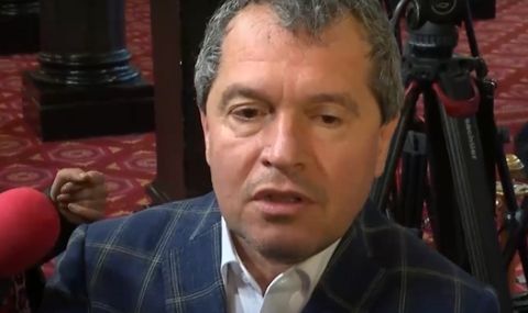 Тошко Йорданов за записите: Кирил Петков си призна, че войната с Борисов е за цвят, а всъщност го пази  - 1