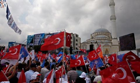 Турция избира новия си президент и парламент - 1