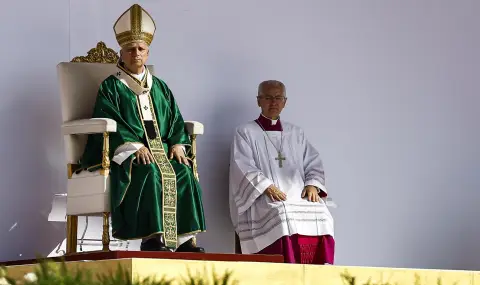 Папа Лъв XIV скърби за смъртта на млада жена, която почина по време на поклонничество от Египет до Рим - 1