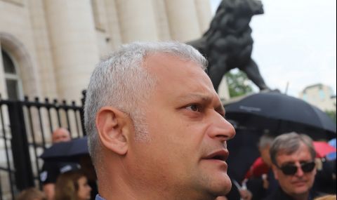 В Правосъдното министерство приятно изненадани, че Цацаров проверява Гешев - 1