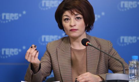 Десислава Атанасова: Доверието между нашите коалиции се гради толкова трудно, че всяка дума би била в повече - 1