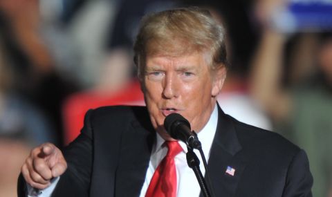 Сред документите в имението на Тръмп имало материали на разузнаването - 1