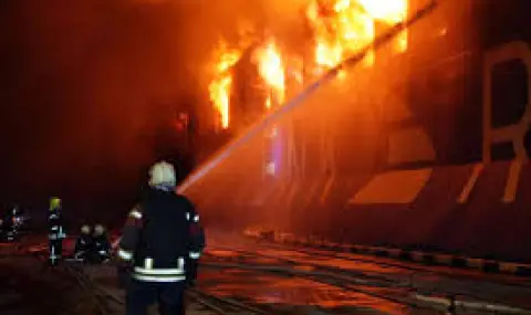 Ukrainian drones attack Russian Black Sea port! Two ships, piers and pipeline hit  - 1