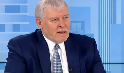 Румен Христов: Има идея да се въведе забрана президентът да се занимава с политика до две години след края на мандата - 1