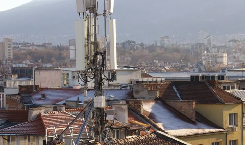 Два от трите най-големи български телекоми ще сезират ЕК и европейските регулатори за недопустим пазарен дял - 1