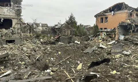 МО на Русия: Нанесохме масиран удар с ракети "Кинжал" в Украйна - 1