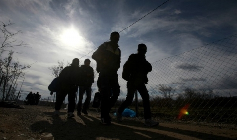 Бежанците носят милиарди за престъпни групи - 1