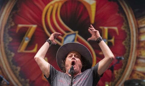 Отлагат концерта на Дзукеро в София за следващата година - 1