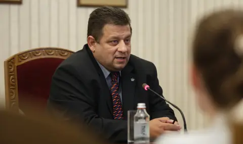 Николай Марков: Криенето зад експертни правителства, които са скрити коалиционни кабинети, не е почтено