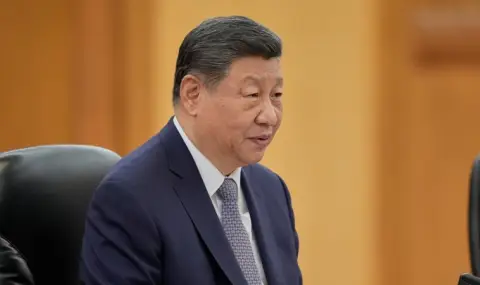 Си Дзинпин поиска край на изтощителната конкуренция в китайската икономиката и задълбочено внедряване на AI - 1