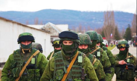 Русия започна учения на над 10 000 войници на територията на Крим - 1