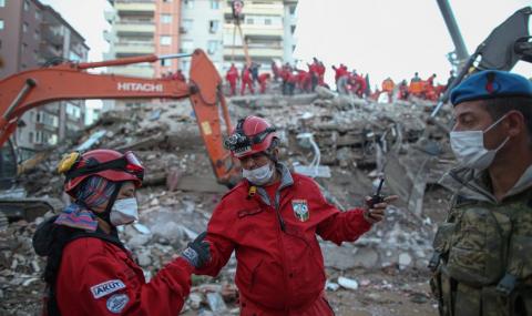Драстичен ръст на жертвите от земетресението в Турция - 1