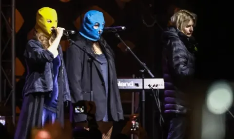 Pussy Riot представят „Riot Days“ в София на 10 октомври