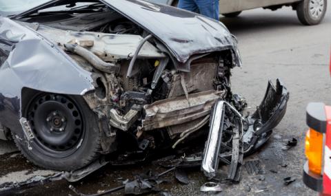 Пиян шофьор предизвика челна катастрофа във Варна - 1