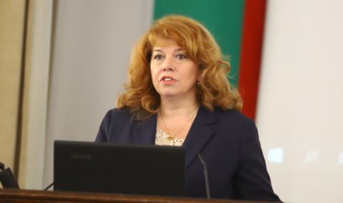 Йотова: Правителството се опитва да скрие нещо от българите - 1