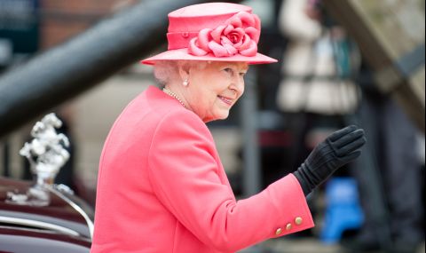 Кралица Елизабет е под лекарско наблюдение, разтревожени са за здравето й  - 1