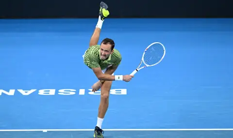 Медведев и Микелсен с категорични успехи в Бризбън - 1