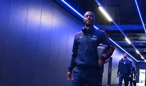 Фулъм може да отърве Челси от Стърлинг - 1