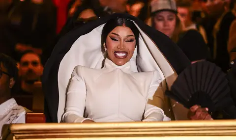 Карди Би е бременна с четвърто дете - 1