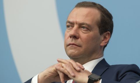 Дмитрий Медведев: "Защо Украйна ще изчезне? Защото не е нужна на никого." - 1