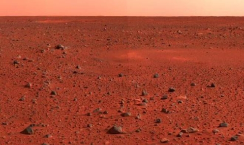 Марсоходът на НАСА откри лилави скали - 1