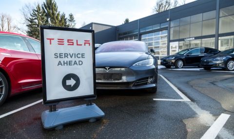 Собственик на Tesla призна, че е излъгал за проблем свързан със спирачките на автомобила - 1