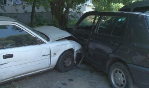 Пиян шофьор насмете паркирали коли в Пловдив - 1